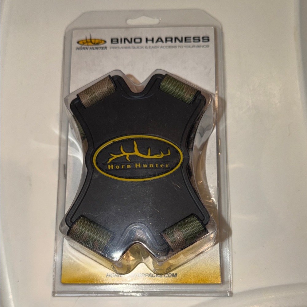 Hunter Bino Harness - Black with Camouflage Accents